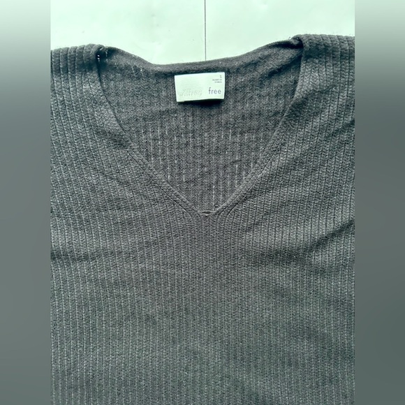 ARITZIA Wolter Sweater black size s - Picture 6 of 9